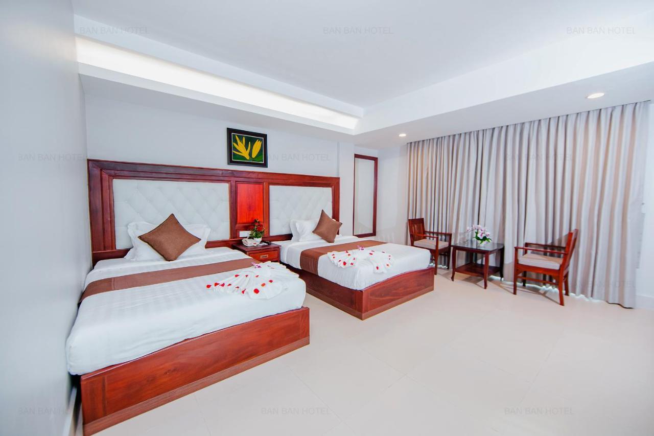 Ban Ban Hotel Phnom Penh Exterior foto