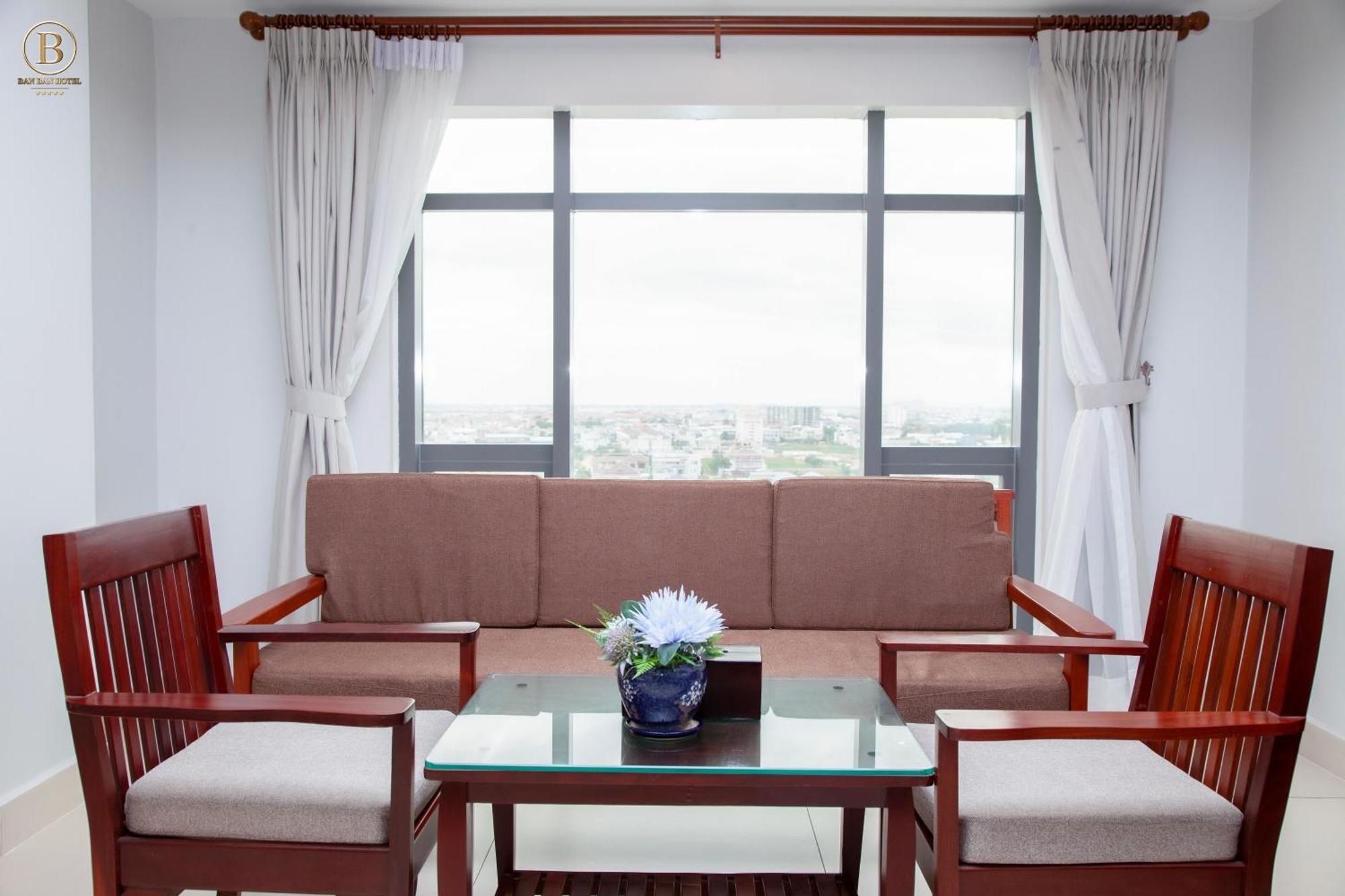 Ban Ban Hotel Phnom Penh Exterior foto